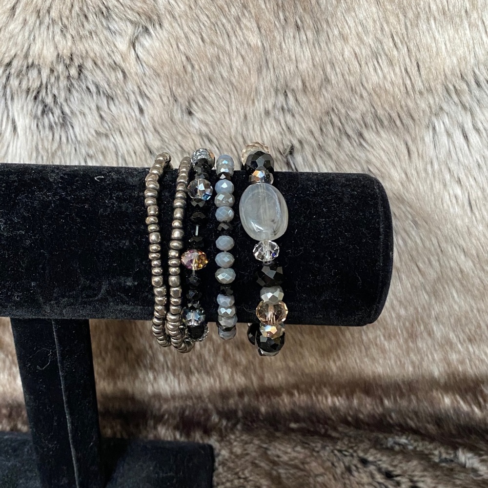 Bracelet - Picture 2 of 4